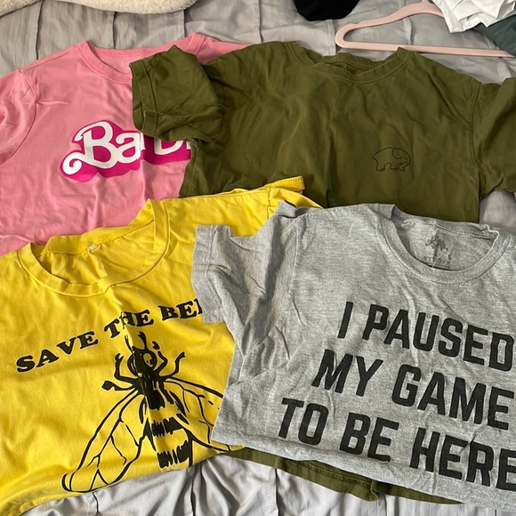 Various Oversized Shirts - Picture 5 of 5